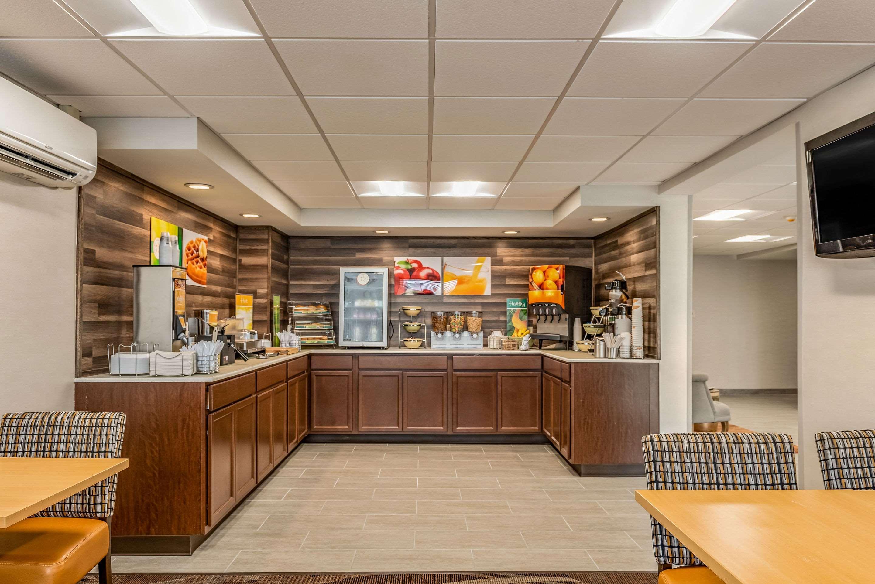 Quality Inn Bucyrus North Esterno foto